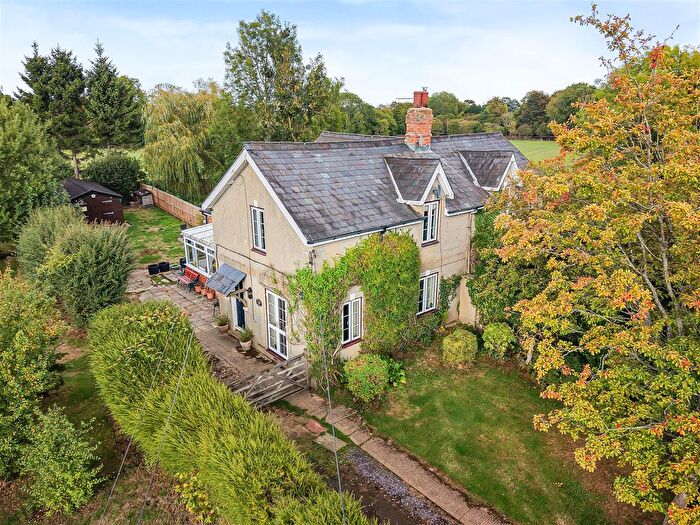 3 Bedroom Property For Sale In Wrotham Hill Road, Wrotham, Sevenoaks, TN15
