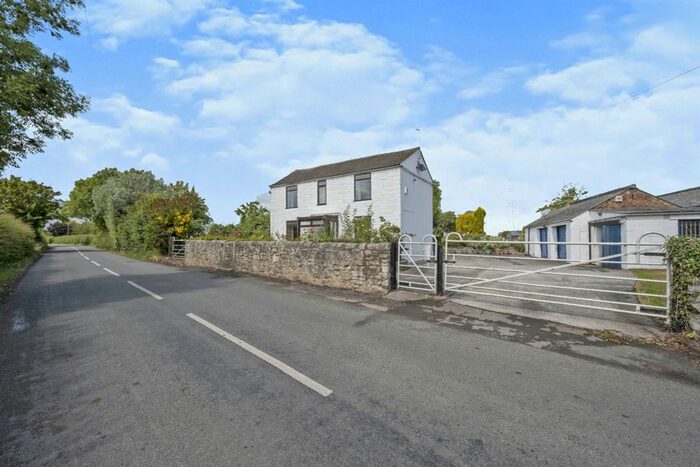 2 Bedroom Farmhouse For Sale In Moss Lane, Askern, Doncaster, DN6