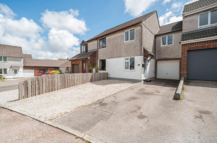 3 Bedroom Terraced House For Sale In Park Gwyn, St. Stephen, St. Austell, PL26