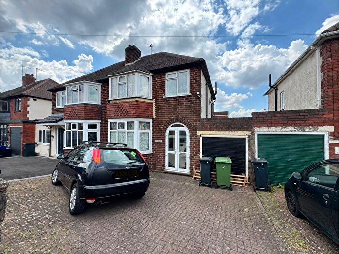 3 Bedroom Property To Rent In Sledmore Road, Dudley, DY2