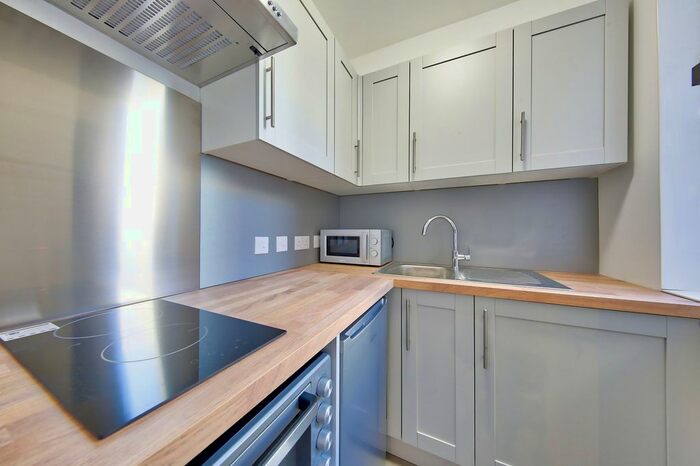 Studio To Rent In Sloane Avenue, London, SW3