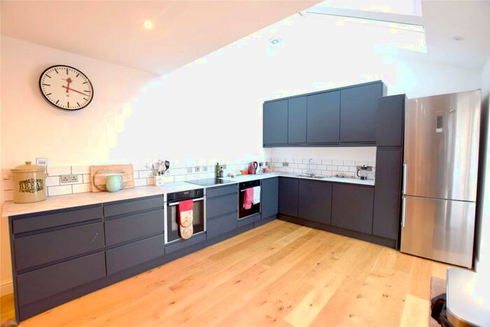 5 Bedroom Terraced House To Rent In Exeter, Devon, EX1