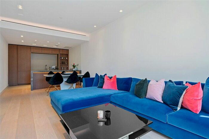 2 Bedroom Flat To Rent In Portugal Street, London, WC2A