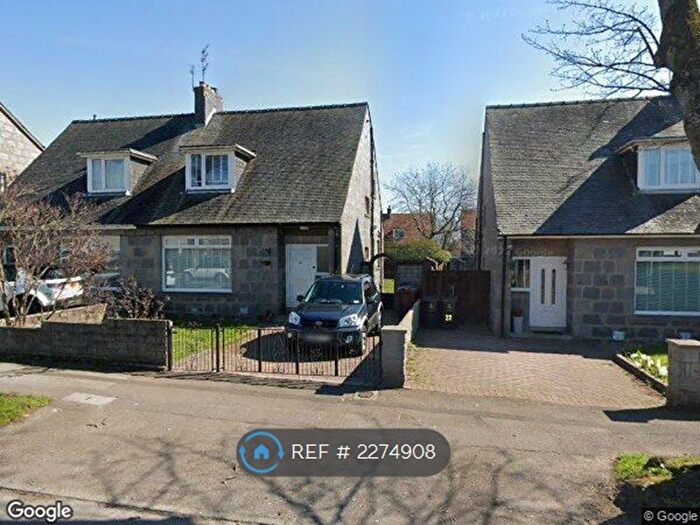 2 Bedroom Semi-Detached House To Rent In Long Walk Road, Aberdeen, AB16