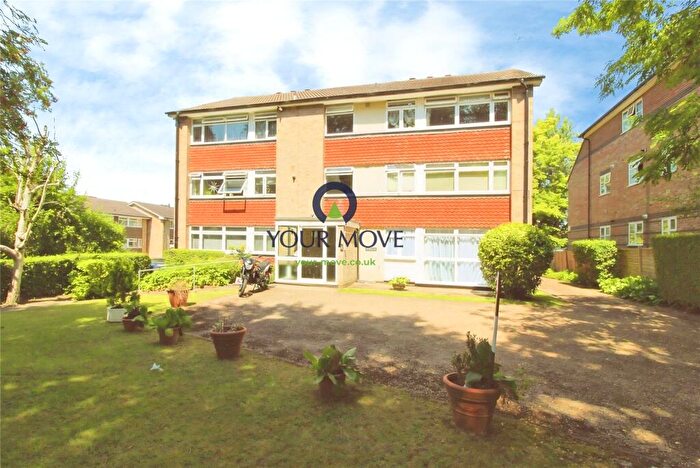 2 Bedroom Flat To Rent In Christchurch Park, Sutton, SM2