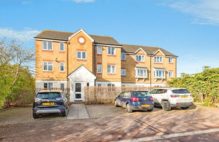 1 Bedroom Flat For Sale In Scammell Way, Watford, WD18