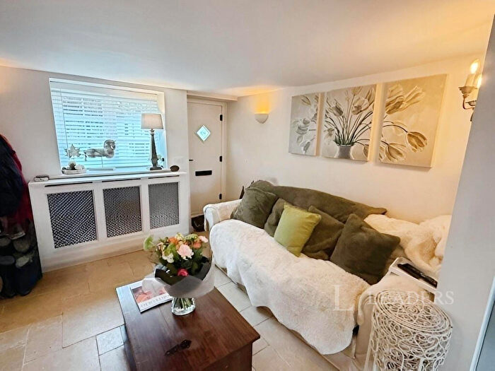 2 Bedroom Terraced House To Rent In Maple Cottages, Canada Lane, SN7