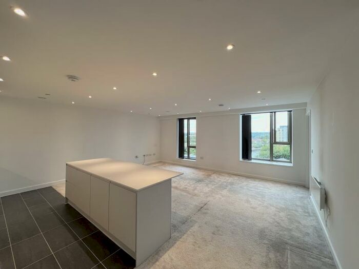 1 Bedroom Apartment To Rent In Local Crescent, M5