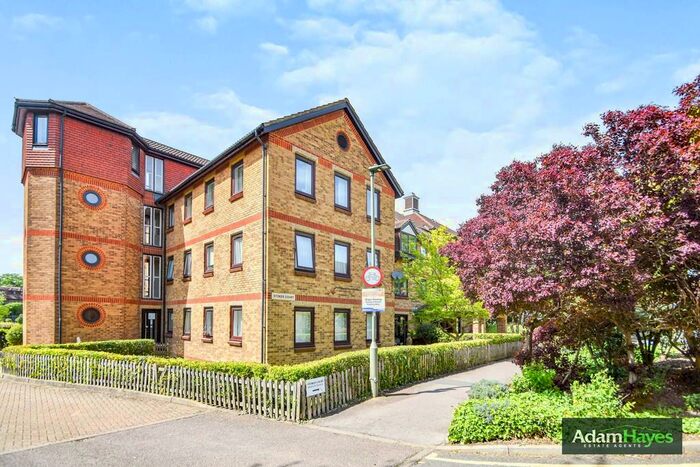 1 Bedroom Flat To Rent In Diploma Avenue, East Finchley, N2