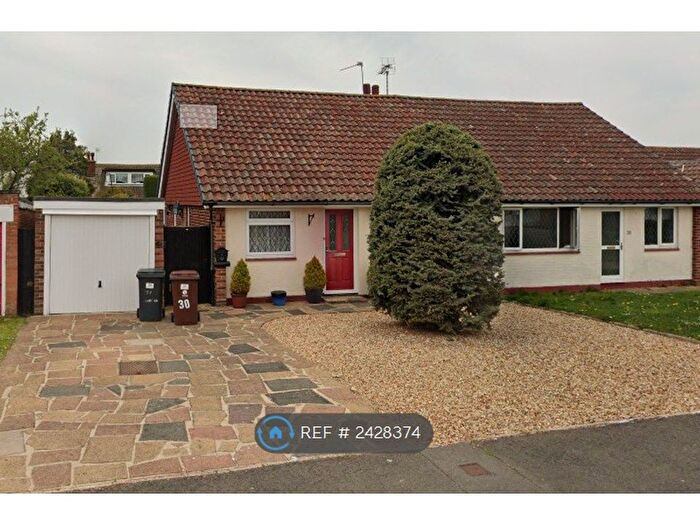 2 Bedroom Bungalow To Rent In Leonora Drive, Bognor Regis, PO21