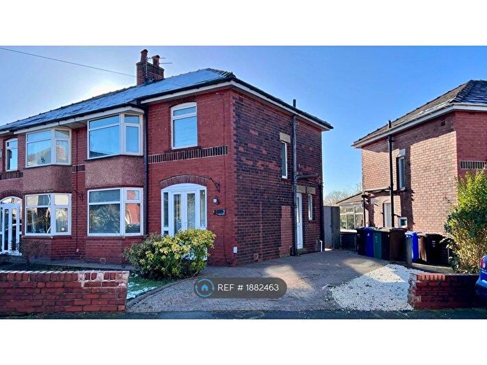 3 Bedroom Semi-Detached House To Rent In Hillside Crescent, Bury, BL9