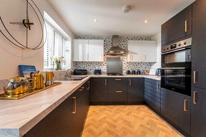 3 Bedroom Semi-Detached House For Sale In South Ella Way, Kirk Ella, Hull, HU10