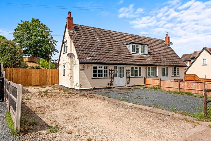 3 Bedroom Semi-Detached House For Sale In New Inn Lane, Shrawley, WR6