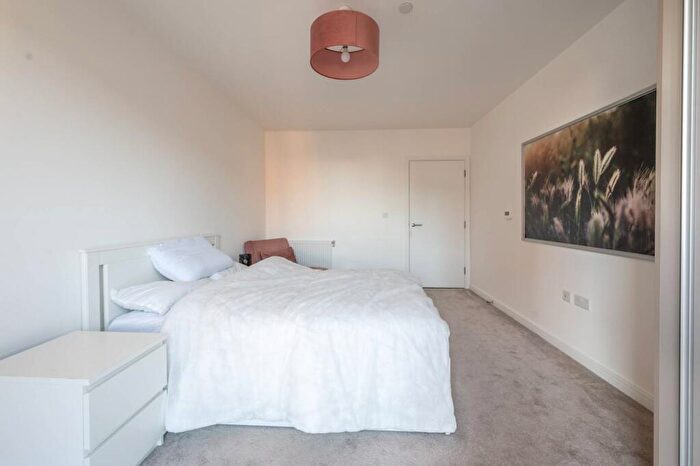 1 Bedroom Flat To Rent In Clarkson Crescent, Walthamstow, E17