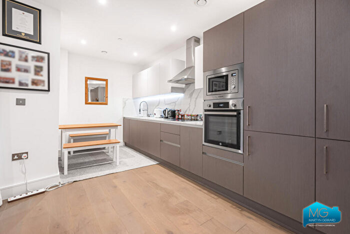 1 Bedroom Apartment To Rent In Fox Lane, London, N13