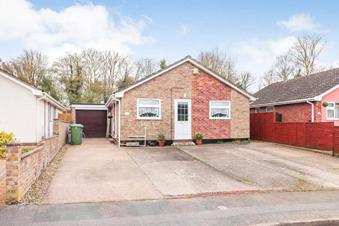 2 Bedroom Detached Bungalow For Sale In The Pightle, North Cove, Beccles, NR34