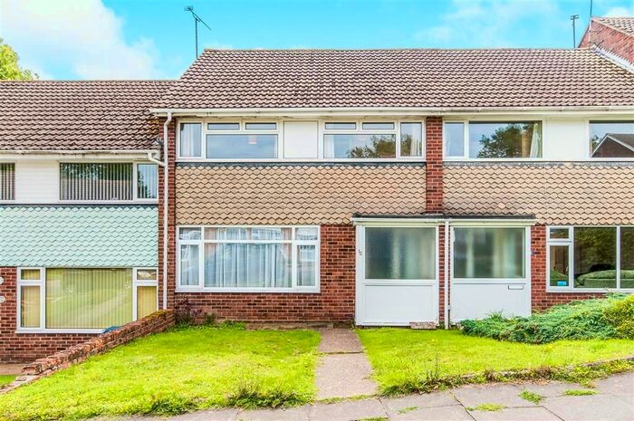 4 Bedroom Semi-Detached House To Rent In Long Meadow Way, Canterbury CT2