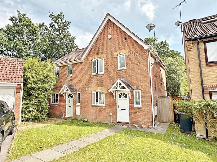3 Bedroom Semi-Detached House For Sale In Albion Way, Verwood, Dorset, BH31