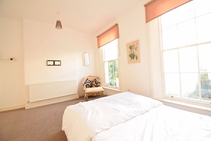 Studio To Rent In Denbigh Street, London, SW1V