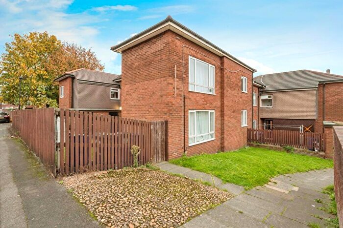 2 Bedroom Flat For Sale In Queen Street, Doncaster, South Yorkshire, DN4