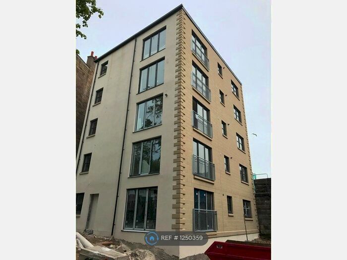 3 Bedroom Flat To Rent In Craighall Road, Edinburgh, EH6