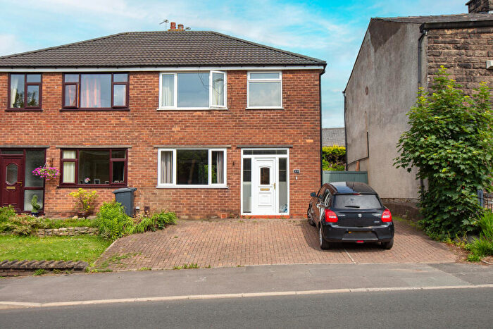 3 Bedroom Semi-Detached House For Sale In Holcombe Road, Greenmount Bury, BL8