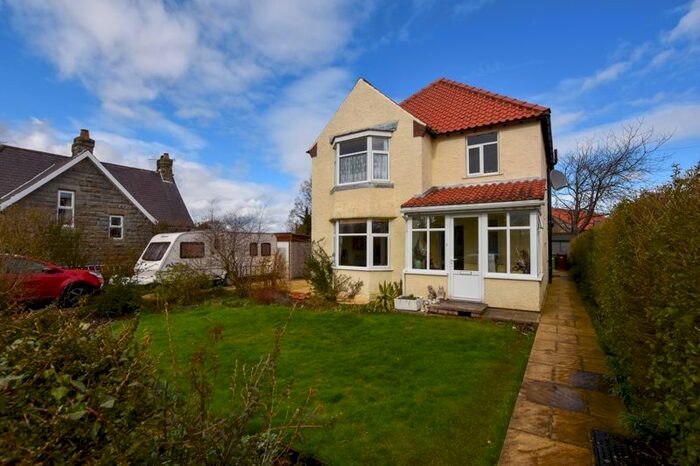 3 Bedroom Detached House For Sale In Beckhole Road, Goathland, Whitby, YO22