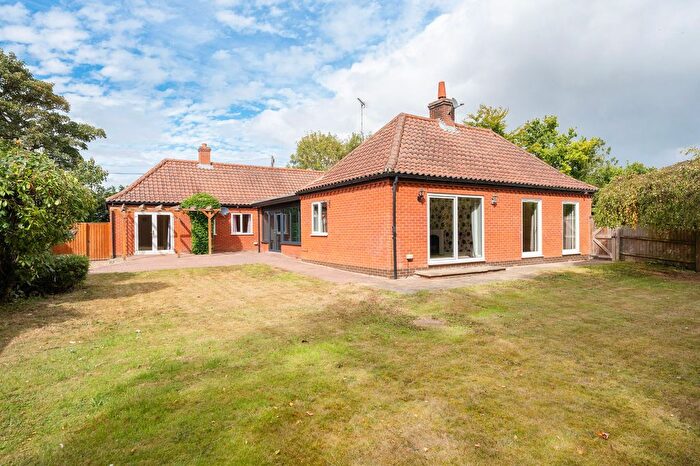 4 Bedroom Detached Bungalow For Sale In Hall Road, Barton Turf, NR12