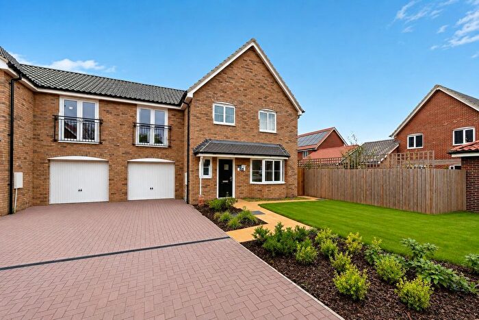 4 Bedroom Semi Detached House For Sale In Diss Road, Botesdale, Diss, IP22
