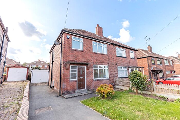 3 Bedroom Semi-Detached House To Rent In Sandway, Cross Gates, Leeds, LS15