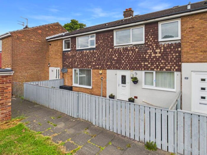 2 Bedroom Flat For Sale In Quantock Close, North Shields, NE29