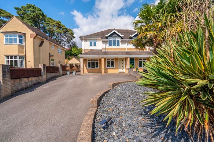 4 Bedroom House For Sale In Queens Park Avenue, Bournemouth, BH8