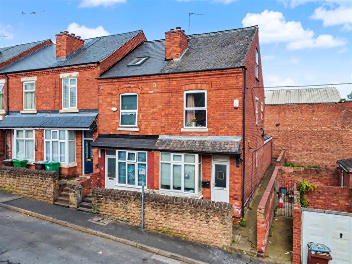 5 Bedroom End Terrace House For Sale In Harley Street, Nottingham, NG7