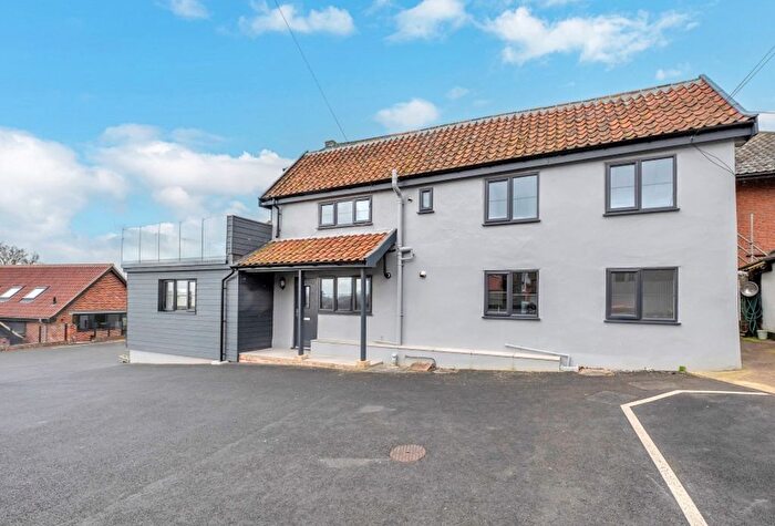 3 Bedroom Semi-Detached House For Sale In St. Nicholas Street, Diss, IP22