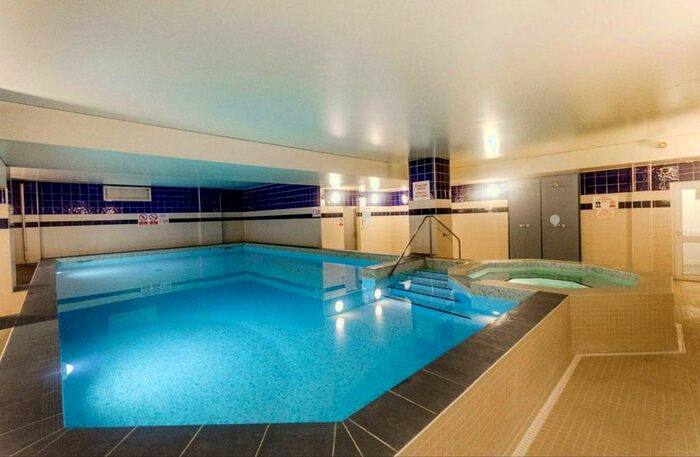 2 Bedroom Flat To Rent In Newington Causweway, Elephant &amp; Castle, London, SE1