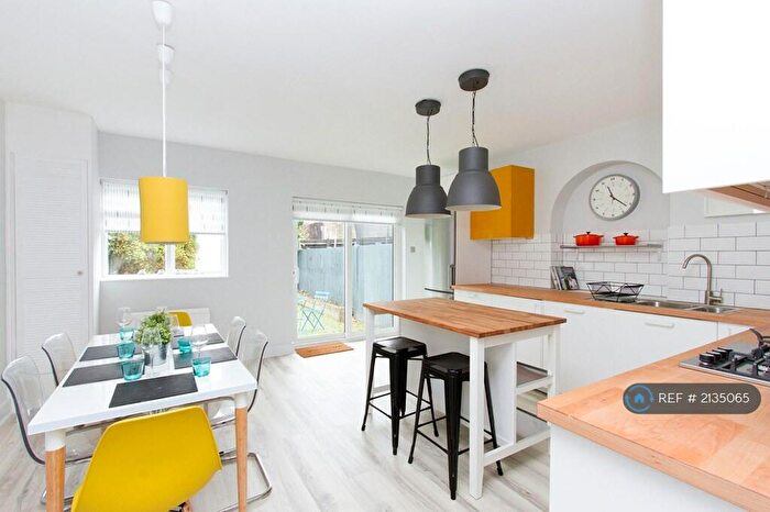 3 Bedroom Terraced House To Rent In Grenaby Avenue, Croydon, CR0