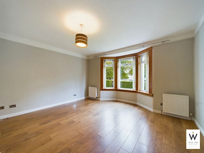 4 Bedroom Semi-Detached House To Rent In Embo Drive, Knightswood, Glasgow, G13