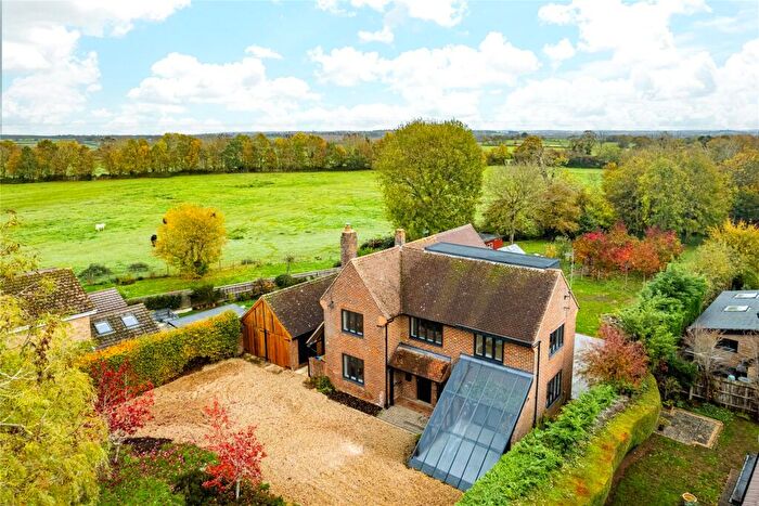 4 Bedroom Detached House For Sale In Winslow Road, Wingrave, Aylesbury, Buckinghamshire, HP22