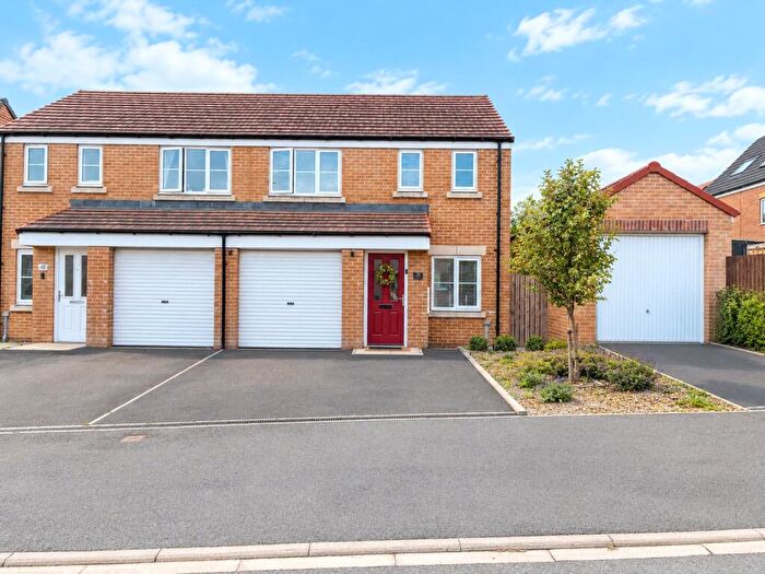 3 Bedroom Semi-Detached House For Sale In Runnymede Way, Northallerton, North Yorkshire, DL6
