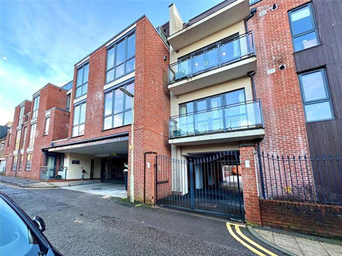 2 Bedroom Apartment For Sale In The Bars, Guildford, Surrey, GU1