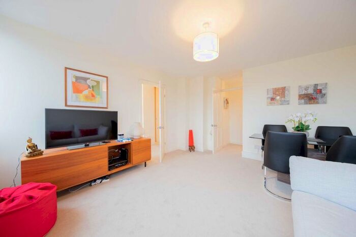 1 Bedroom Flat To Rent In Judd Street, London, WC1H