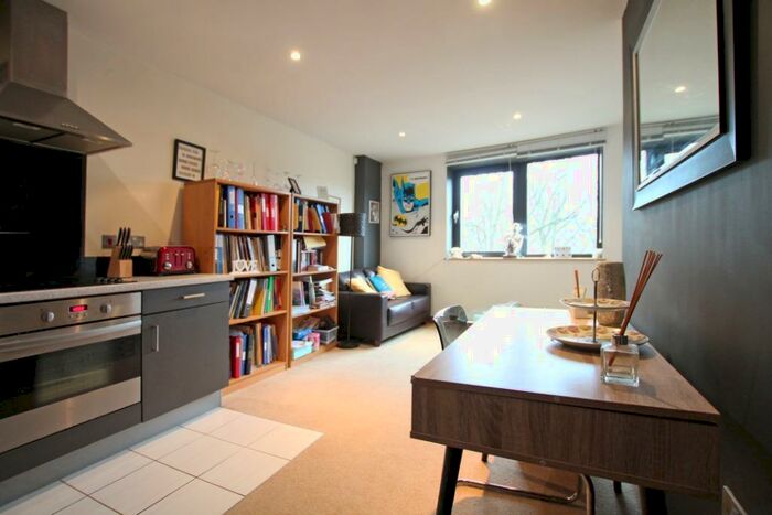 1 Bedroom Flat To Rent In Salts Mill Road, Shipley, Bradford, BD17