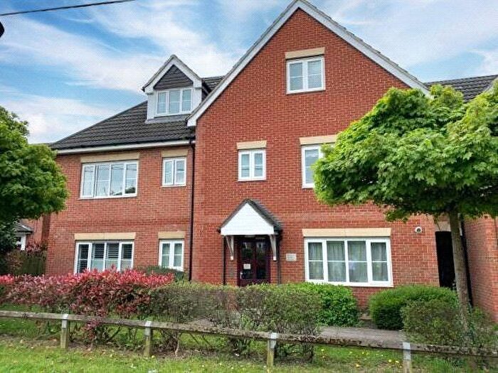 2 Bedroom Flat To Rent In Reading Road, Winnersh, Wokingham, Berkshire, RG41