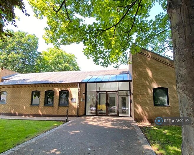 2 Bedroom Flat To Rent In Bennetthorpe, Doncaster, DN1