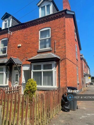 4 Bedroom Semi-Detached House To Rent In Daisy Road, Birmingham, B16