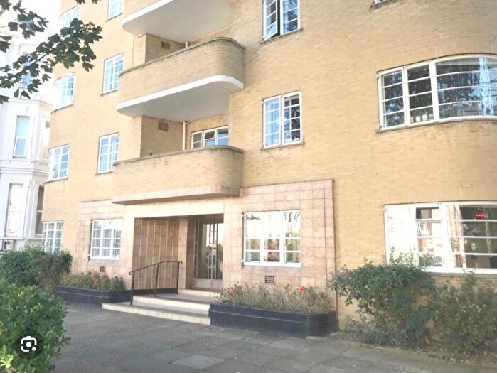 1 Bedroom Flat To Rent In Sandgate Road, Folkestone, Kent, CT20