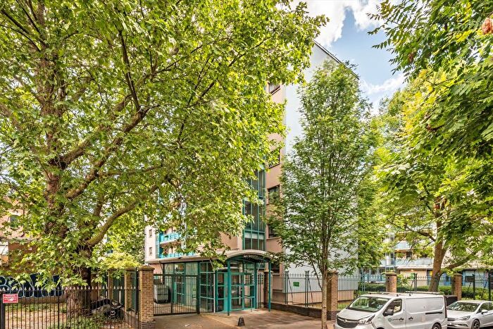 2 Bedroom Flat For Sale In Cromer Street, Bloomsbury, WC1H