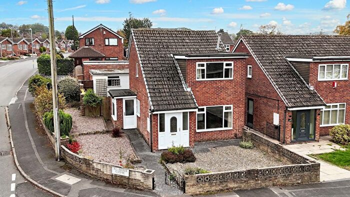 2 Bedroom Detached House For Sale In Ainsdale Close, Stoke-On-Trent, ST3