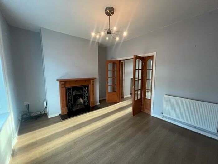 4 Bedroom House To Rent In Salop Street, Penarth, CF64