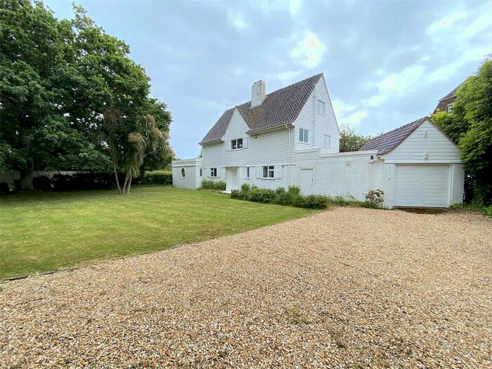 5 Bedroom Detached House To Rent In The Fairway, Aldwick Bay Estate, West Sussex, PO21